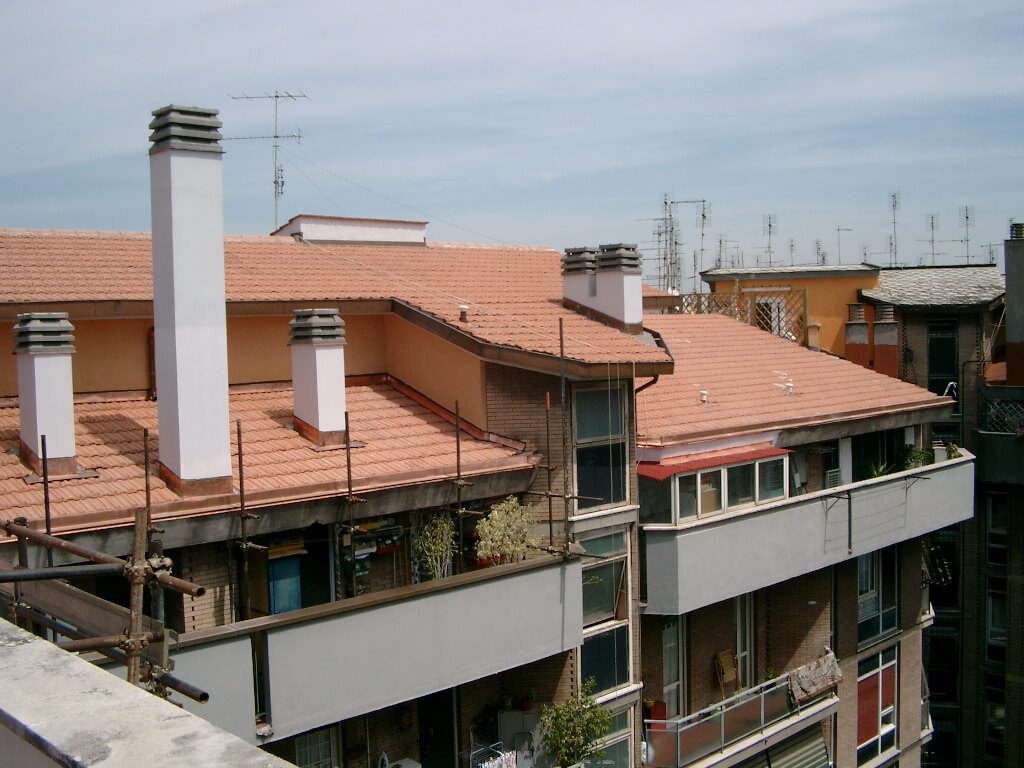 Via Carlo Sereni